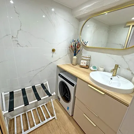Apartment Elegant Seafront Loft Old Town *